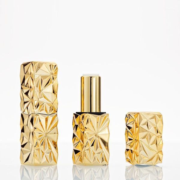120pcs/lot empty lip gloss container magnetic buckle mirror lipstick tube diy container lip lipstick tubes red gold silver1
120pcs/lot empty lip gloss container magnetic buckle mirror lipstick tube diy container lip lipstick tubes red gold silver1