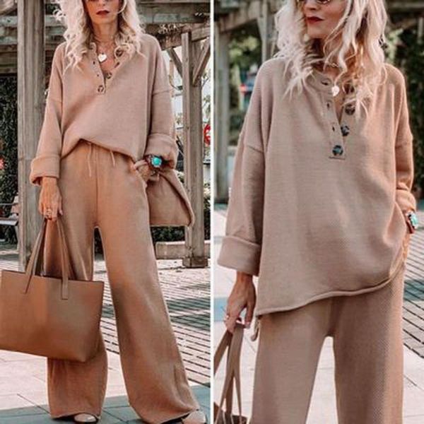 2021 fashion autumn and winter new beauty loose solid color long sleeve round tie button leisure suit, Gray
2021 fashion autumn and winter new beauty loose solid color long sleeve round tie button leisure suit, Gray