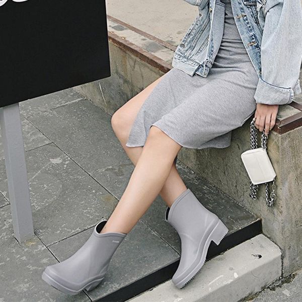 ankle boots for women fashion pvc waterproof rainboot short elastic flat heel rubber boots for women non-slip botas mujer, Black
ankle boots for women fashion pvc waterproof rainboot short elastic flat heel rubber boots for women non-slip botas mujer, Black
