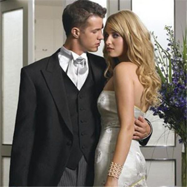men's suits & blazers long black coat bridegroom costume homme mens 3 piecse(jacket+pants+vest+tie) for wedding groomwear tuxedo clothe, White;black
men's suits & blazers long black coat bridegroom costume homme mens 3 piecse(jacket+pants+vest+tie) for wedding groomwear tuxedo clothe, White;black