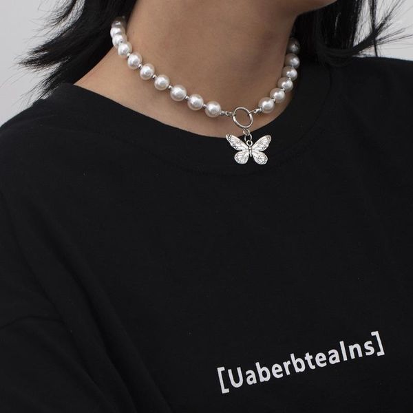 pearl bead chain necklace butterfly pendant necklace for women fashion short choker neck colar jewelry party gift1, Silver
pearl bead chain necklace butterfly pendant necklace for women fashion short choker neck colar jewelry party gift1, Silver