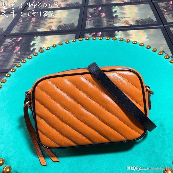 2021 new fashion luxury designer women's handbag cross body bag double shoulder leather hand bag original leather
2021 new fashion luxury designer women's handbag cross body bag double shoulder leather hand bag original leather