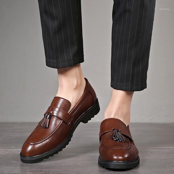 2021 men dress shoes handmade brogue style paty leather wedding shoes leisure men flats leather oxfords formal1, Black
2021 men dress shoes handmade brogue style paty leather wedding shoes leisure men flats leather oxfords formal1, Black