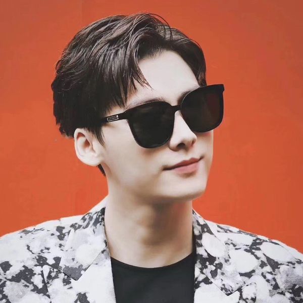 metrosexual 2020 new tiktok gm net red girl spectacle fashionable disco big face man drive shake sun glasses 
metrosexual 2020 new tiktok gm net red girl spectacle fashionable disco big face man drive shake sun glasses