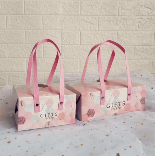 2020 new 100pcs marbling simple egg yolk crispy packing box, carrying box and snowflake crisp gift box1
2020 new 100pcs marbling simple egg yolk crispy packing box, carrying box and snowflake crisp gift box1