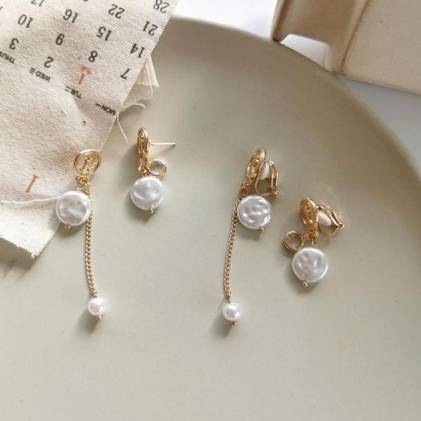europe and america personality simple asymmetry imitation pearl dangle earrings for women girl fashion jewelry accessories, Silver
europe and america personality simple asymmetry imitation pearl dangle earrings for women girl fashion jewelry accessories, Silver