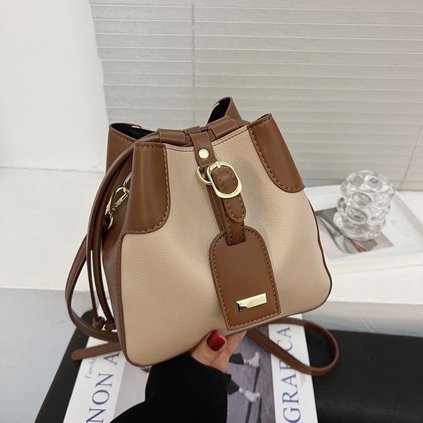 european and american popular bag womens bag 2021 new trendy autumn and winter shoulder bag stylish good texture messenger bucket
european and american popular bag womens bag 2021 new trendy autumn and winter shoulder bag stylish good texture messenger bucket