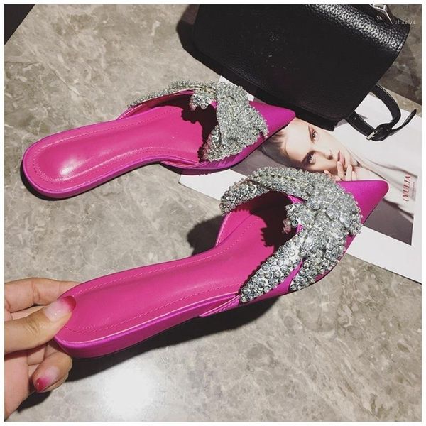 slippers 2021 summer women luxury design bling crysatal pointed toe flat mules ladies elegant sandal1, Black
slippers 2021 summer women luxury design bling crysatal pointed toe flat mules ladies elegant sandal1, Black