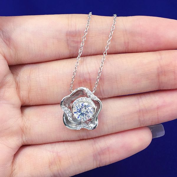 tianyu gems moissanite necklace pendant 925 sterling silver necklace women classic gemstone jewelry wedding party birthday gift q0531
tianyu gems moissanite necklace pendant 925 sterling silver necklace women classic gemstone jewelry wedding party birthday gift q0531