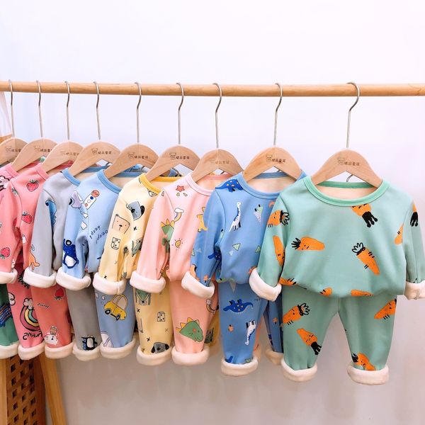 autumn winter thicken velvet children pajamas cartoon family boys girls clothing set kids casual sleepwear suits clothes 201104, Blue;red
autumn winter thicken velvet children pajamas cartoon family boys girls clothing set kids casual sleepwear suits clothes 201104, Blue;red