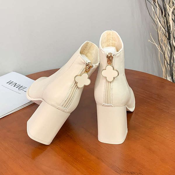 small xiangfeng short boots women's new high-heeled shoes in autumn and winter 2020, Black
small xiangfeng short boots women's new high-heeled shoes in autumn and winter 2020, Black