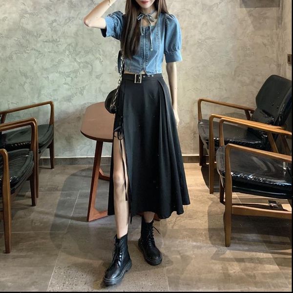 black skirt 2021 summer womens split slimming high waist mid long model a design irregular skirt fashion
black skirt 2021 summer womens split slimming high waist mid long model a design irregular skirt fashion