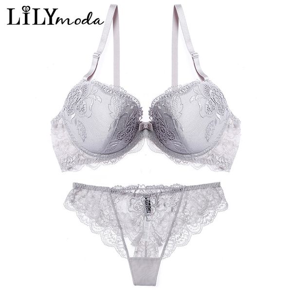 new women soft thin bra and thong sets embroidery lace female brassiere lingerie t back seamless underwear panty brief set c1211, Black;white 
new women soft thin bra and thong sets embroidery lace female brassiere lingerie t back seamless underwear panty brief set c1211, Black;white