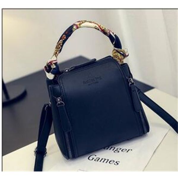 classic y-0 leather black gold silver chain sell wholesale retail new bags handbags shoulder bags tote bags messenger
classic y-0 leather black gold silver chain sell wholesale retail new bags handbags shoulder bags tote bags messenger