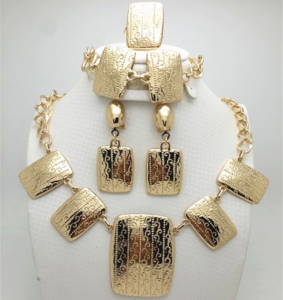 zuodi exquisite dubai gold-color jewelry set brand luxury nigerian wedding fashion african beads jewelry set costume design 201222, Slivery;crystal 
zuodi exquisite dubai gold-color jewelry set brand luxury nigerian wedding fashion african beads jewelry set costume design 201222, Slivery;crystal