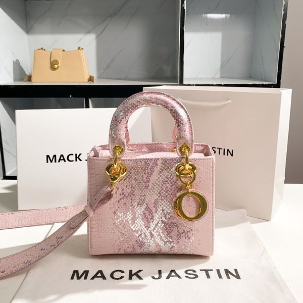 high-grade handbags new bag popular summer handbag luxury markjustin genuine leather crocodile princess of wales sense messenger bags
high-grade handbags new bag popular summer handbag luxury markjustin genuine leather crocodile princess of wales sense messenger bags
