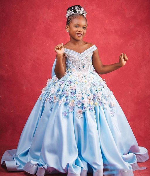 girl pageant dresses off shoulder 3d floral appliqued crystal beaded flower girl gowns open back bow ruffle sweep train birthday gowns, White;red
girl pageant dresses off shoulder 3d floral appliqued crystal beaded flower girl gowns open back bow ruffle sweep train birthday gowns, White;red