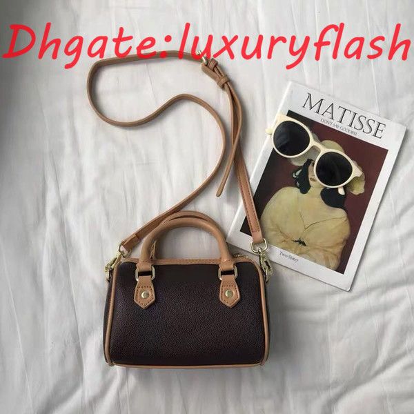 fashion bag handbags lady genuine leather handbags with letters handbag old flower handbags shoulder bag
fashion bag handbags lady genuine leather handbags with letters handbag old flower handbags shoulder bag