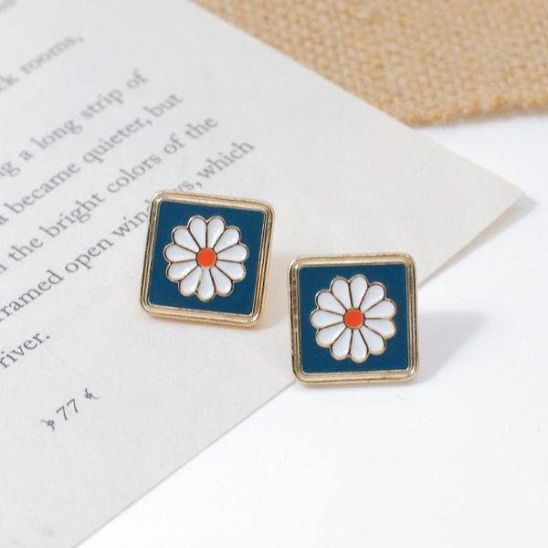 stud amorcome 2021 vintage colorful enamel metal flower earrings for women chic geometric daisy summer jewelry, Golden;silver
stud amorcome 2021 vintage colorful enamel metal flower earrings for women chic geometric daisy summer jewelry, Golden;silver