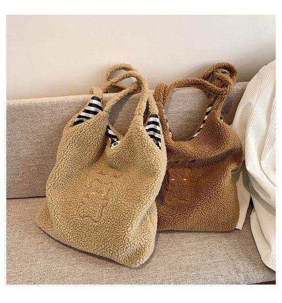 2021 women fashion new japanese korean style wool plush soft cloth college shopping totes large shoulder bag handbag
2021 women fashion new japanese korean style wool plush soft cloth college shopping totes large shoulder bag handbag