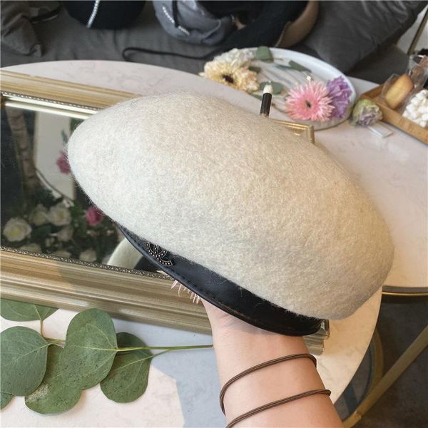 Japanese Wool Beret High Quality Soft Pure Australian Wool Beret Autumn Winter British Retro Pumpkin Hat, Blue;gray
Japanese Wool Beret High Quality Soft Pure Australian Wool Beret Autumn Winter British Retro Pumpkin Hat, Blue;gray