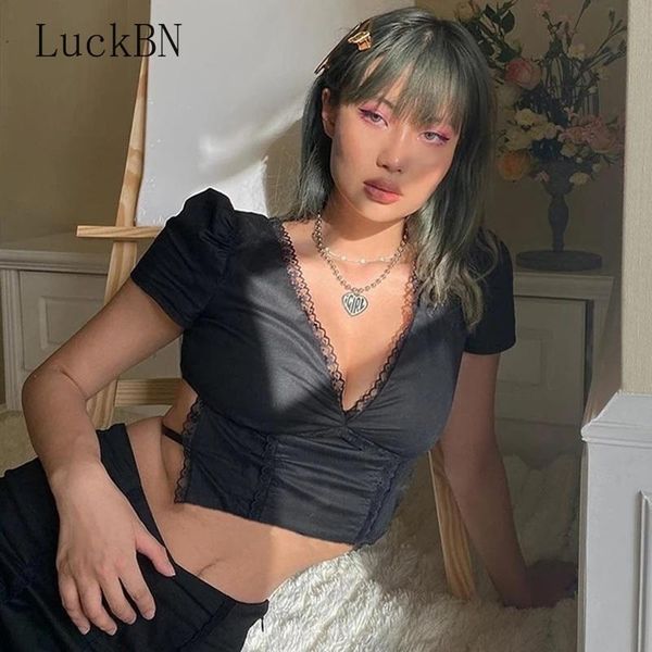 women's t-shirt cbandage backless black lace women short sleeve t-shirts summer elegant v-neck tees streetwear female 2021, White
women's t-shirt cbandage backless black lace women short sleeve t-shirts summer elegant v-neck tees streetwear female 2021, White
