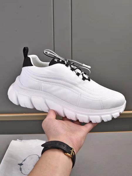 fashion womens men sneakers shoes white black enameled-metal triangle breathable & mesh sporty leather man comfort excellent trainers eu38-4
fashion womens men sneakers shoes white black enameled-metal triangle breathable & mesh sporty leather man comfort excellent trainers eu38-4