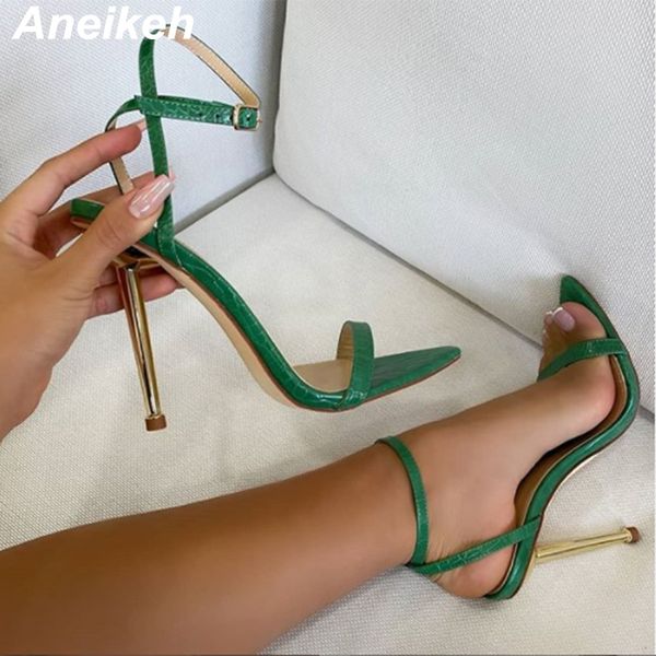 aneikeh women's sandals fashion retro thin heels cross-tied pointed toe elegant party narrow band print plaid shoes 2020 summer c0129, Black
aneikeh women's sandals fashion retro thin heels cross-tied pointed toe elegant party narrow band print plaid shoes 2020 summer c0129, Black