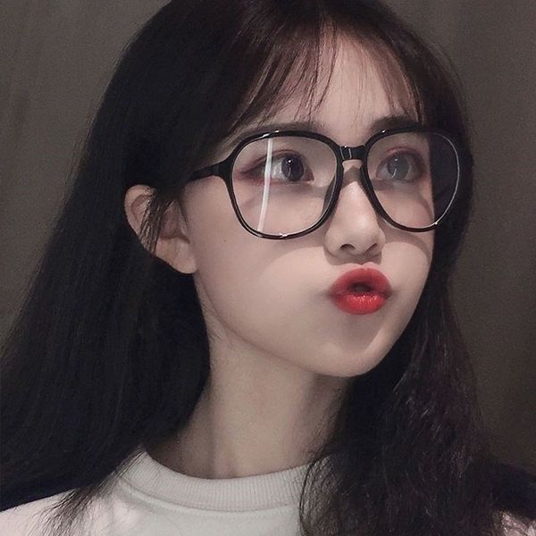 net red plain glasses female students transparent korean version of diopter myopia anti blue radiation eye frame male black
net red plain glasses female students transparent korean version of diopter myopia anti blue radiation eye frame male black