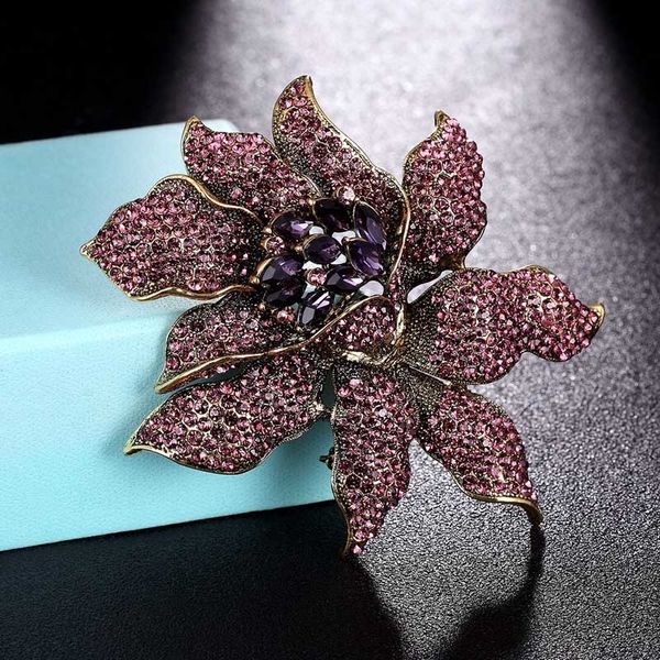 big flower brooches for women christmas jewelry brand rhinestone broaches wedding jewelry very nicely flower hijab pins broaches 201009, Gray
big flower brooches for women christmas jewelry brand rhinestone broaches wedding jewelry very nicely flower hijab pins broaches 201009, Gray