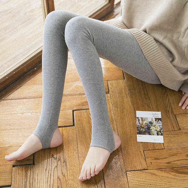 socks hosiery 2022 autumn korean thread cotton women's vertical stripe bottomed pantyhose step foot pants, Black;white
socks hosiery 2022 autumn korean thread cotton women's vertical stripe bottomed pantyhose step foot pants, Black;white