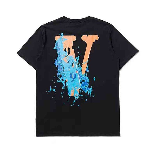 fashion t-shirt chao brand v short sleeve painted large letter printed round neck for men and women, White
fashion t-shirt chao brand v short sleeve painted large letter printed round neck for men and women, White