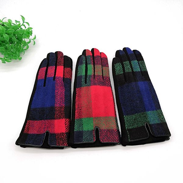plaid glove mirco velvet full finger touch screen plaid glove fashion female accessories winter warm mittens ljjk1839, White
plaid glove mirco velvet full finger touch screen plaid glove fashion female accessories winter warm mittens ljjk1839, White