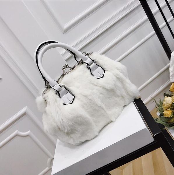 Factory wholesale women handbag winter new rabbit fur women handbag elegant atmosphere Mao Mao bag sweet Pearl decoration women chain bag
Factory wholesale women handbag winter new rabbit fur women handbag elegant atmosphere Mao Mao bag sweet Pearl decoration women chain bag