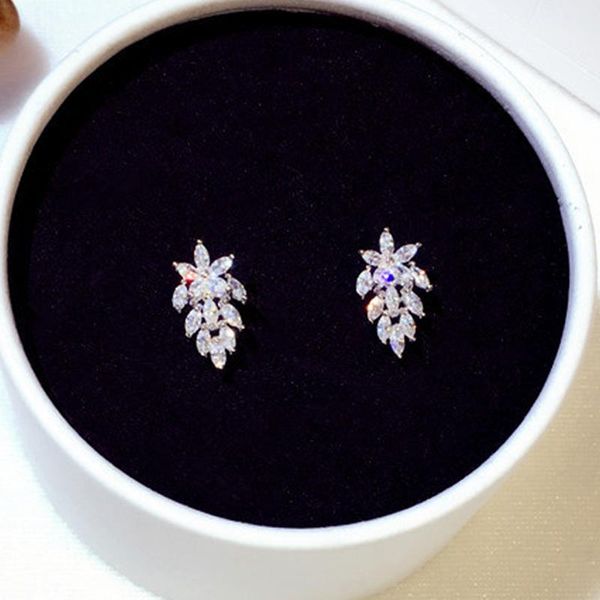 stud cute tiny exquisite leaves crystal earring transparent bling zircon feminia anti-allergy jewelry accessories, Golden;silver
stud cute tiny exquisite leaves crystal earring transparent bling zircon feminia anti-allergy jewelry accessories, Golden;silver