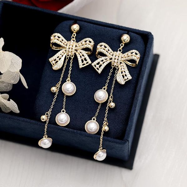 European and American Exaggerated Earrings Vintage Baroque Pearl Tassel Dangle Jewelry Women Luxury Bowknot Earrings, Silver
European and American Exaggerated Earrings Vintage Baroque Pearl Tassel Dangle Jewelry Women Luxury Bowknot Earrings, Silver
