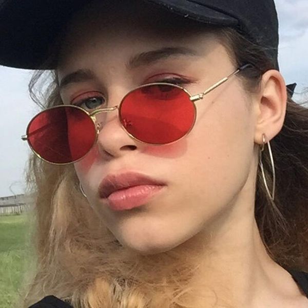 2020 oval women sunglasses designer vintage small red shades sun glasses for female uv400 lunette de soleil femme, White;black
2020 oval women sunglasses designer vintage small red shades sun glasses for female uv400 lunette de soleil femme, White;black