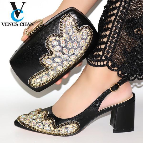 latest wedding african party italian shoes with matching bags for wedding in black shoe and bag set with shinning crystal1
latest wedding african party italian shoes with matching bags for wedding in black shoe and bag set with shinning crystal1