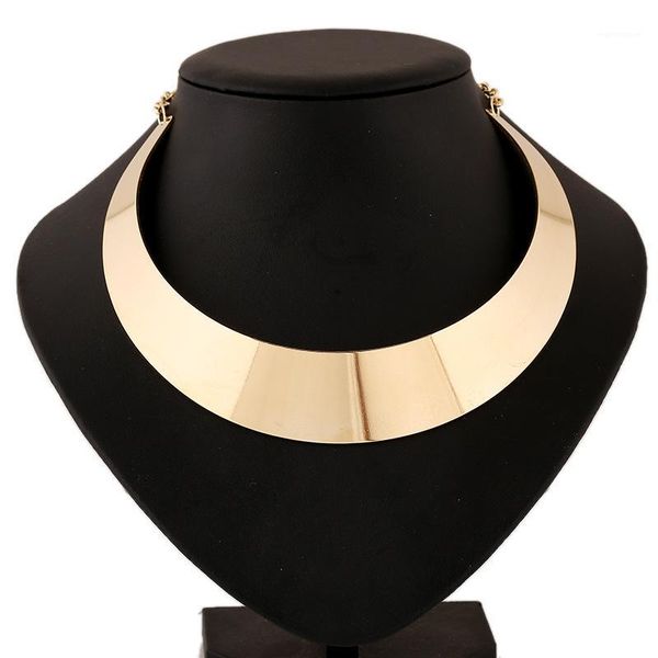 vintage fashion women neckalces round thick crescent moon choker 2020 new style1, Golden;silver
vintage fashion women neckalces round thick crescent moon choker 2020 new style1, Golden;silver
