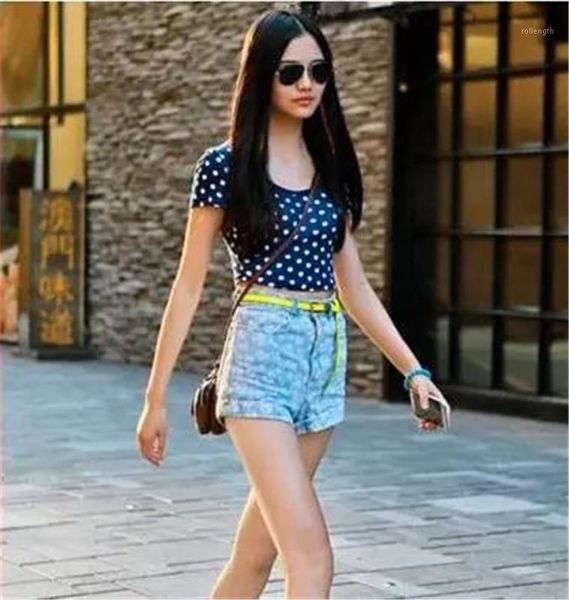 summer 2020 thin section fashion popular blue floral ladies here short shorts ladies ultra short jeans 7851
summer 2020 thin section fashion popular blue floral ladies here short shorts ladies ultra short jeans 7851