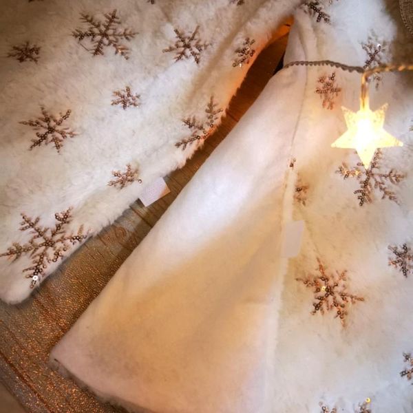 christmas decorations 78/90cm tree skirt snowflake sequins carpet base floor mat cover decor m68e
christmas decorations 78/90cm tree skirt snowflake sequins carpet base floor mat cover decor m68e
