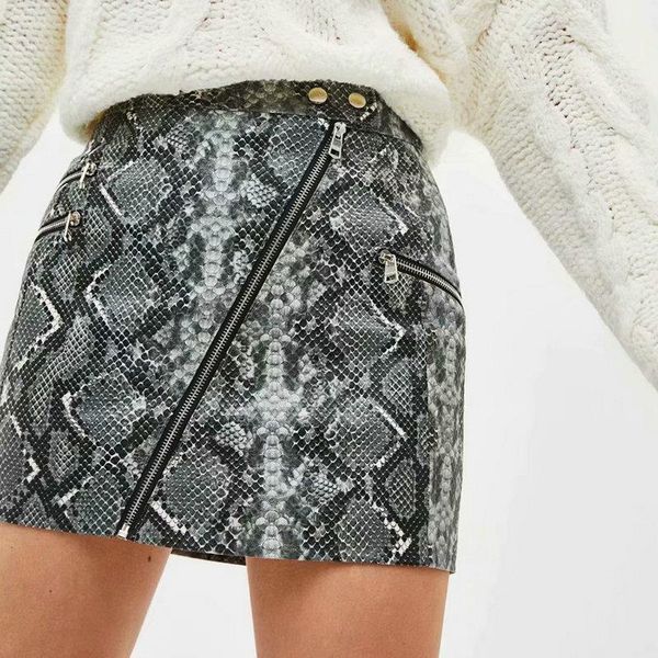 2020 new women autumn club faux snake skin leather mini skirts lady high waist motorcycle pu suspender streetwear skirt, Black
2020 new women autumn club faux snake skin leather mini skirts lady high waist motorcycle pu suspender streetwear skirt, Black
