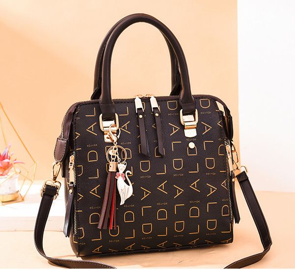 hbp non-brand lovely summer fashion women's handbag charming letter one shoulder messenger bag large capacity women's bag straight
hbp non-brand lovely summer fashion women's handbag charming letter one shoulder messenger bag large capacity women's bag straight