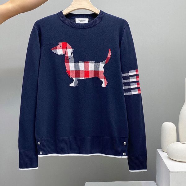 men and women autumn and winter thom new tb plaid puppy jacquard four-bar crew neck knitted sweater browne, White;black
men and women autumn and winter thom new tb plaid puppy jacquard four-bar crew neck knitted sweater browne, White;black