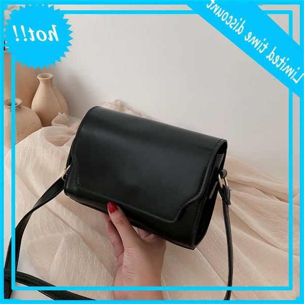 women's autumn and winter 2019 korean ins temperament versatile small square chic portable one shoulder slant span bag
women's autumn and winter 2019 korean ins temperament versatile small square chic portable one shoulder slant span bag