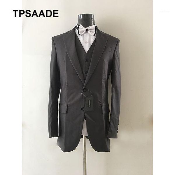 real black notch lapel wedding men suit 3pieces(jacket+pant+vest+tie) prom groom terno masculino trajes de hombre blazer 7551, White;black
real black notch lapel wedding men suit 3pieces(jacket+pant+vest+tie) prom groom terno masculino trajes de hombre blazer 7551, White;black