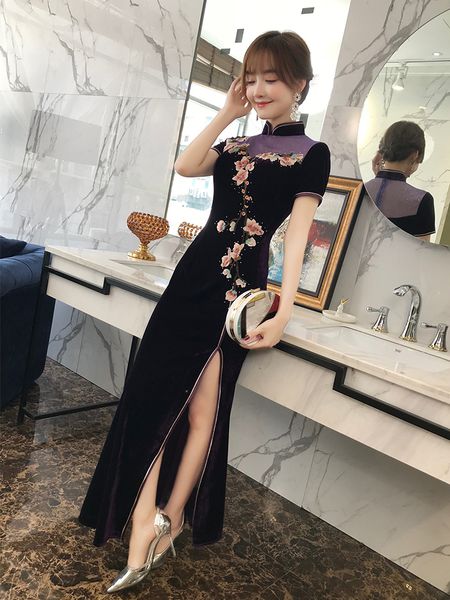 long embroidered temperament qipao cheongsam women modern chinese dress traditional chinese clothing ladies dress py036, Black;red
long embroidered temperament qipao cheongsam women modern chinese dress traditional chinese clothing ladies dress py036, Black;red