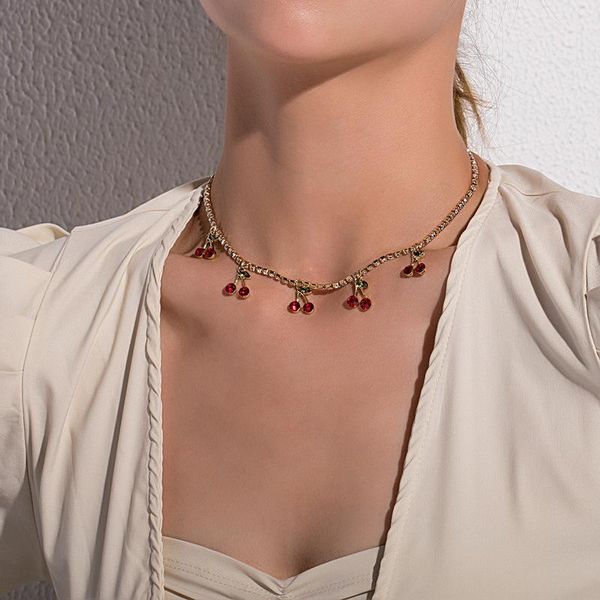chokers vintage punk red cherry pendant metal clavicle chain choker necklace for women girls party jewellery 2021, Golden;silver
chokers vintage punk red cherry pendant metal clavicle chain choker necklace for women girls party jewellery 2021, Golden;silver