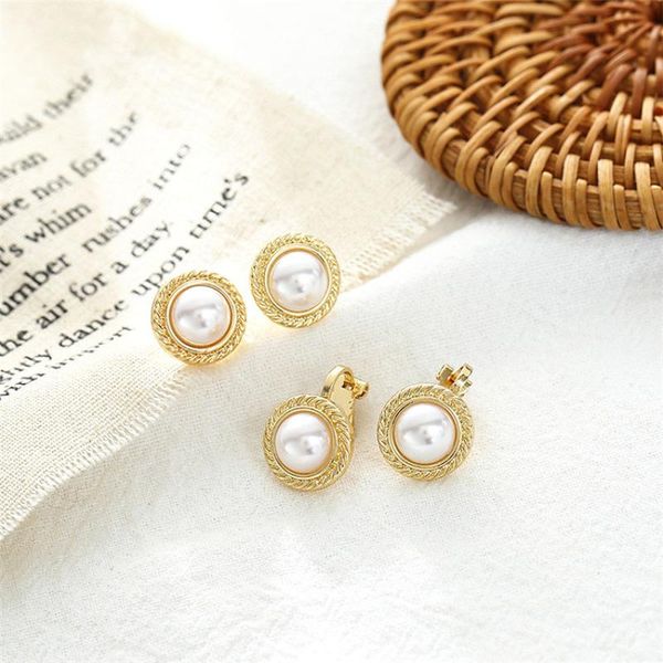 stud vintage geometric round earrings for women fashion temperament simulated pearl clip on earring no piercing brinco, Golden;silver
stud vintage geometric round earrings for women fashion temperament simulated pearl clip on earring no piercing brinco, Golden;silver
