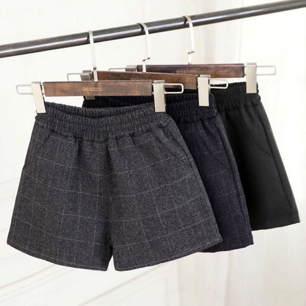 autumn winter high-waist woolen shorts women's large size loose-fit commute wide-leg plaid korean-style woman luxury sexy, White;black
autumn winter high-waist woolen shorts women's large size loose-fit commute wide-leg plaid korean-style woman luxury sexy, White;black